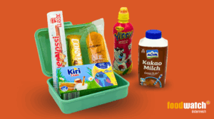 Alle Supermärkte bewerben auf Ihren Schulstart-Prospekte ungesunde Produkte für die Jausenbox. © Foodwatch
