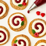 Schlanke Dawn Cookies mit Fruchtfüllung © Newhouse Photography