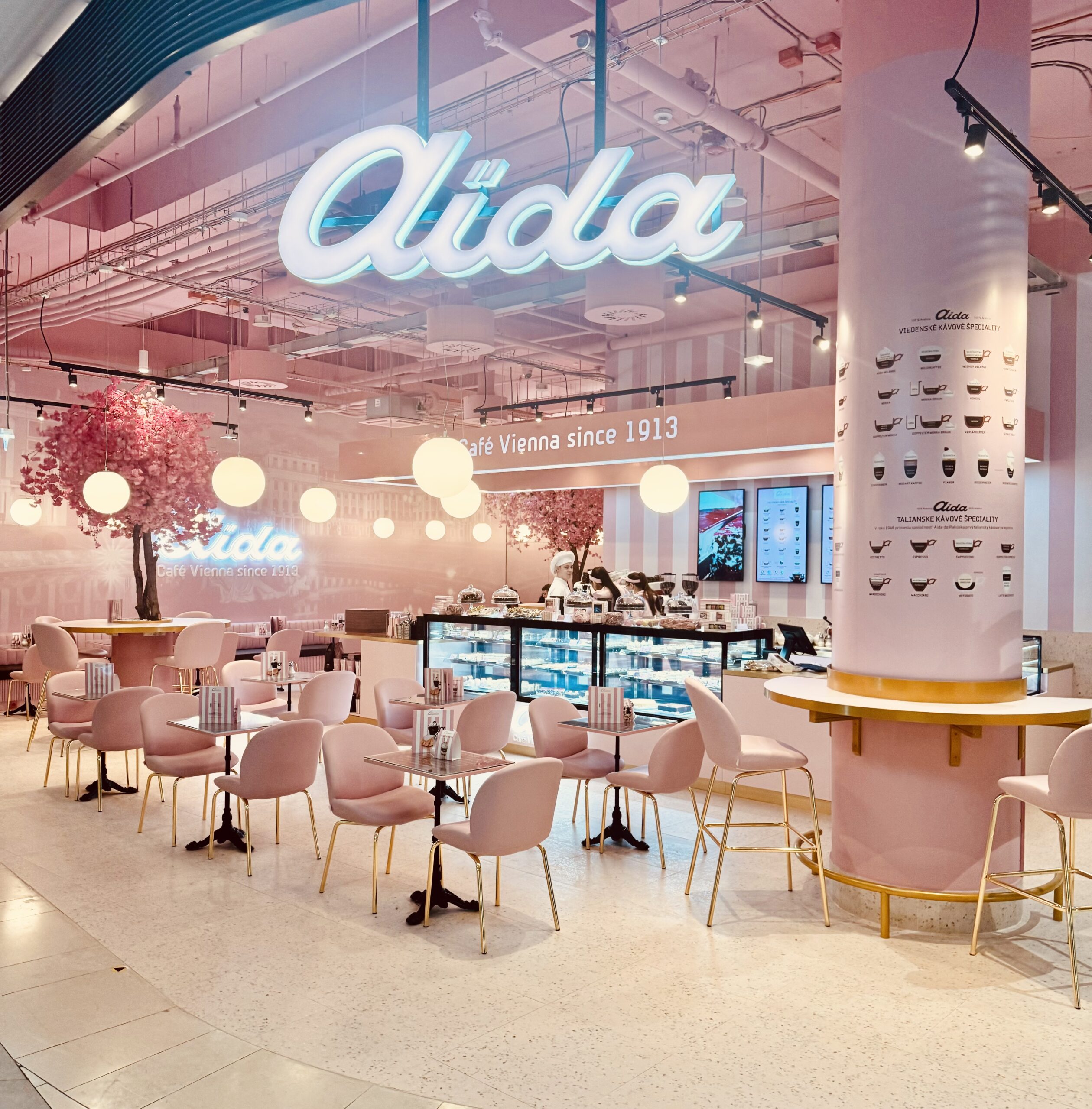 AÏDA-Filiale in der Slowakei in der "NIVY Mall", einem Einkaufszentrum in Bratislava. © AÏDA