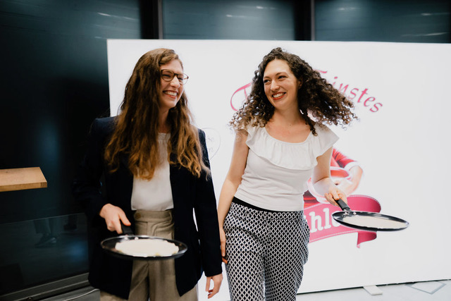 Backblogerinnen Lisa und Anna Berger. © Alexander Zillbauer