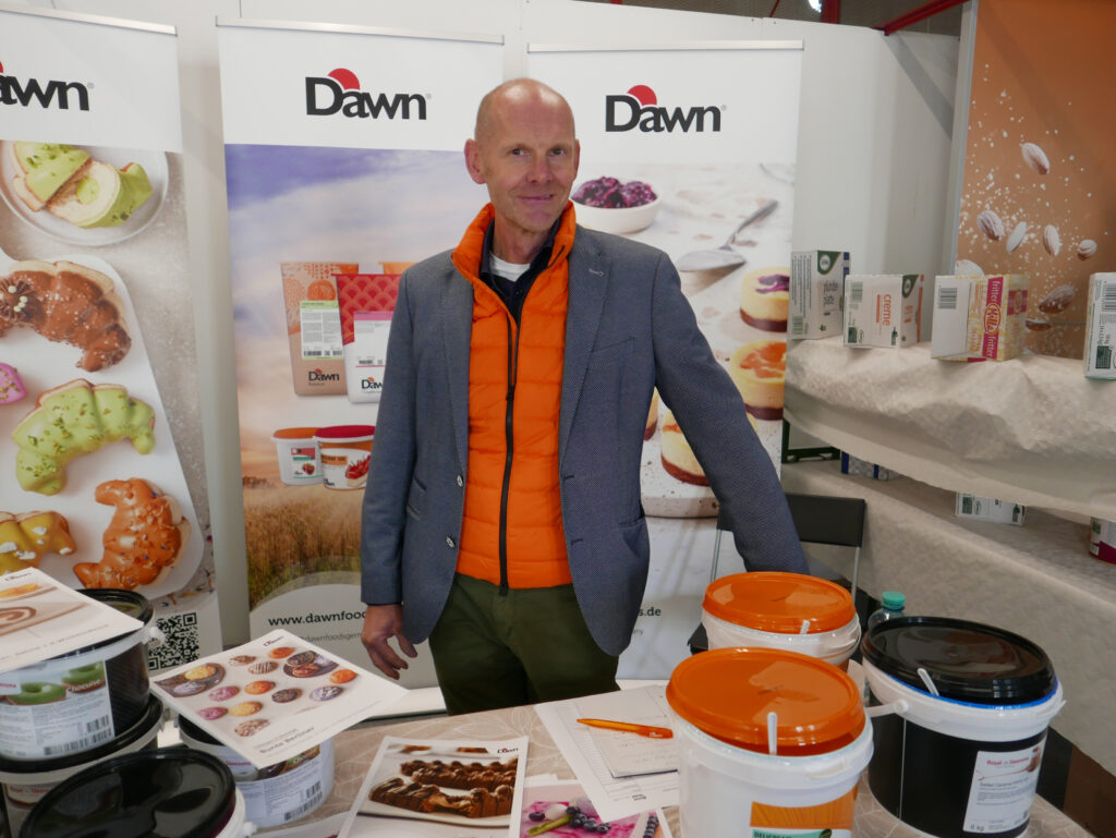 Josef Schusterbauer präsentierte einen geschmackvollen Auszug an Füllungen und Überzügen aus dem Sortiment von Dawn und Royal Steensma. © Beigestellt