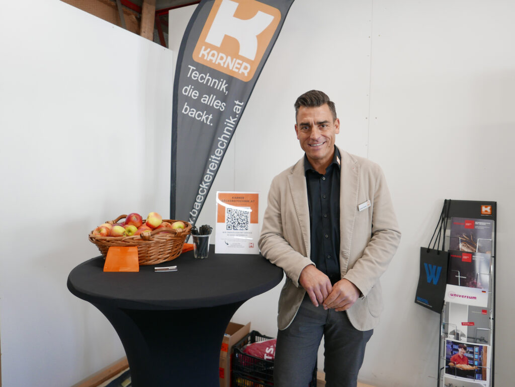 Bei allen Fragen rund um professionelle Bäckereitechnik war man bei Norbert Schafler von Karner richtig. © Beigestellt
