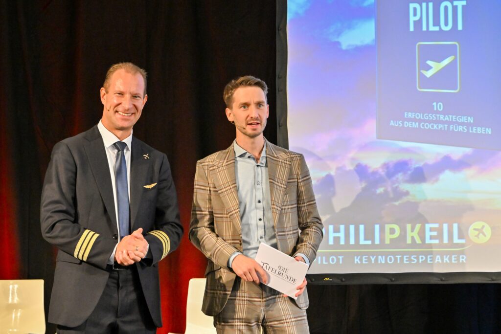 Philip Keil und Clemens Maria Schreiner, der Moderator des Abends. © Tanja Wagner