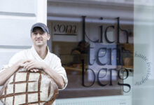 Meisterbäcker Peter Kirchengast vor seiner neuen Haute Boulangerie in Graz. © Beigestellt
