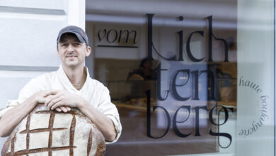 Meisterbäcker Peter Kirchengast vor seiner neuen Haute Boulangerie in Graz. © Beigestellt
