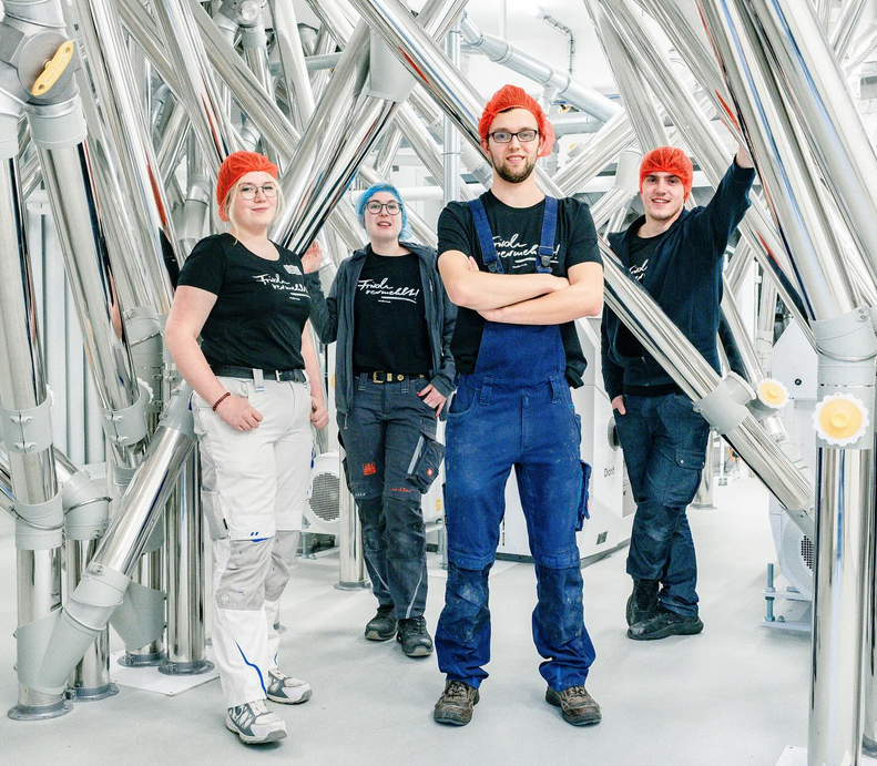 Mühlen Masters: Sieger ist Martin Hacker, der seine Ausbildung bei Weiss Mehl in Julbach und der Kunstmühle Thomas Hacker aus Velden an der Vilz absolvierte. Den zweiten Platz sicherte sich Rahel Pfaffhauser (Swissmill,Zürich). Punktgleich teilen sich Jessica Lichtmanecker (Rettenmeier Mühle, Horb) und Manuel Schießwald (Sierndorfer Walzmühle, Österreich) den dritten Platz. © Steffen Höft / Haberfelder Mühle / Instagram