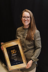 Eine der elf Spitzenkräfte aus Österreich: Raphaela Burge (Hotel Hirschen, Bregenzerwald. © Phil Lihotzky