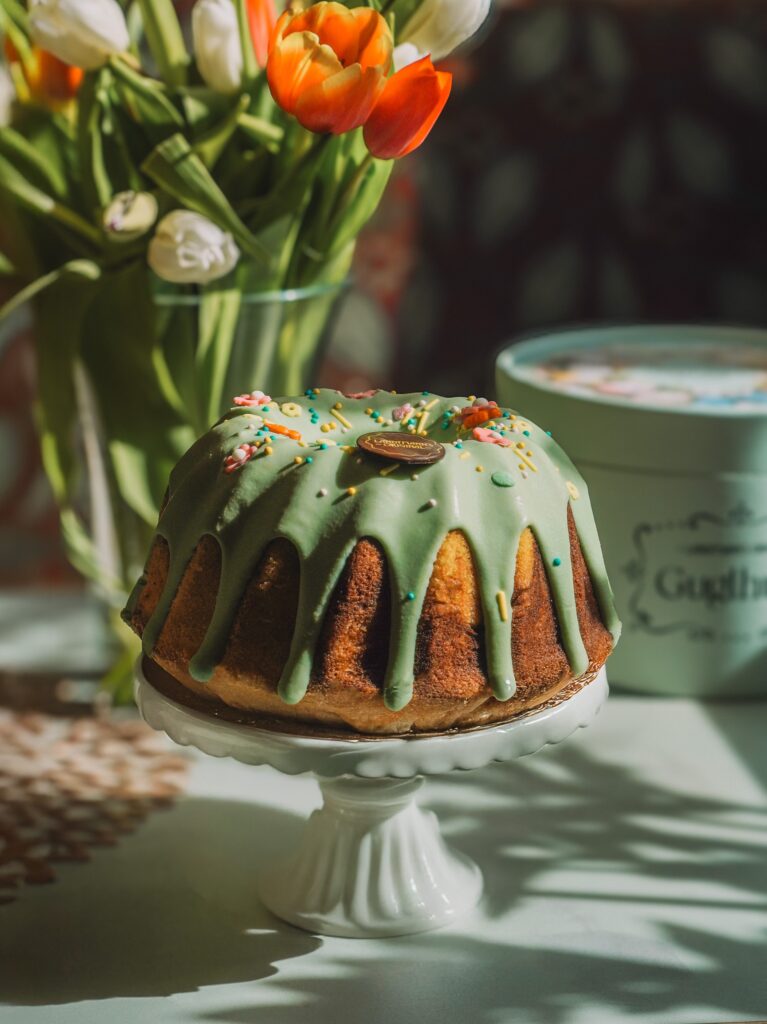 Der klassische Guglhupf eignet sich perfekt für den Osterbrunch oder als Überraschung im Osternest. © Landtmanns Original