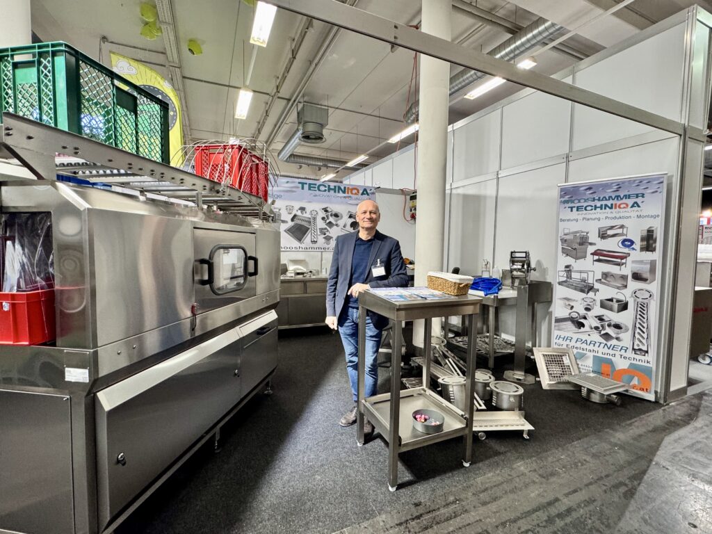 Jochen Regenfelder von Mooshammer hygiene & technik GmbH: „Ich bin sehr zufrieden mit dem Kundeninteresse.“ © ÖBKZ/Braune