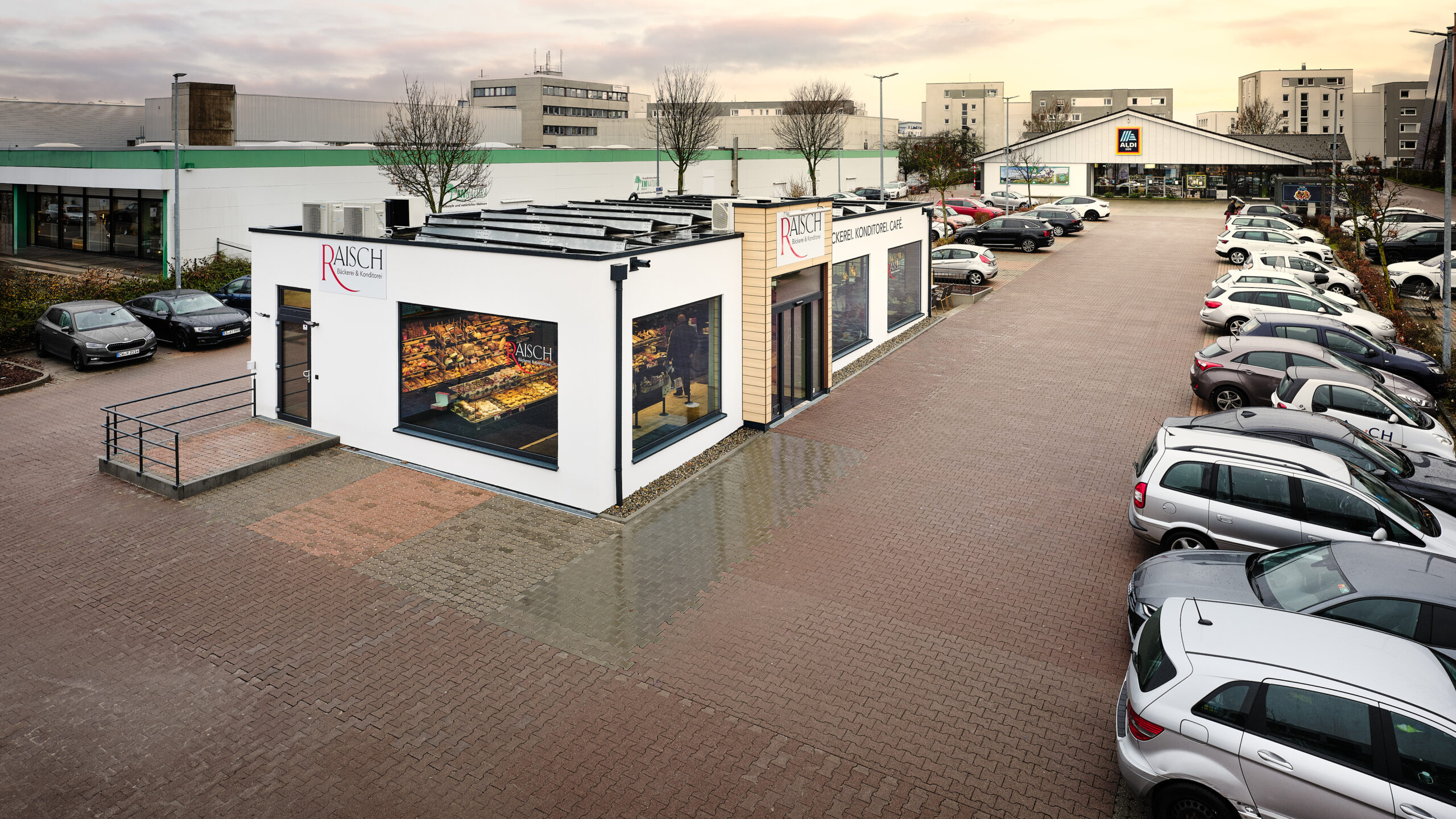Supermarkt-Parkplätze als Chance: BakeryCube bringt Bäckereien direkt zur Frequenz