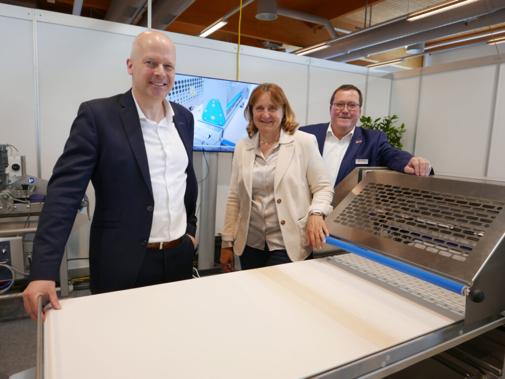 Sehr großes Besucherinteresse gab es am Messestand von Fritsch/Multivac, wie das Messeteam zufrieden berichtet. Bei allen Fragen zu Fritsch-Bäckereimaschinen sowie zur ausgestellten Dune-Verpackungsmaschine für Klein- und Mittelbetriebe war man hier richtig. © Beigestellt