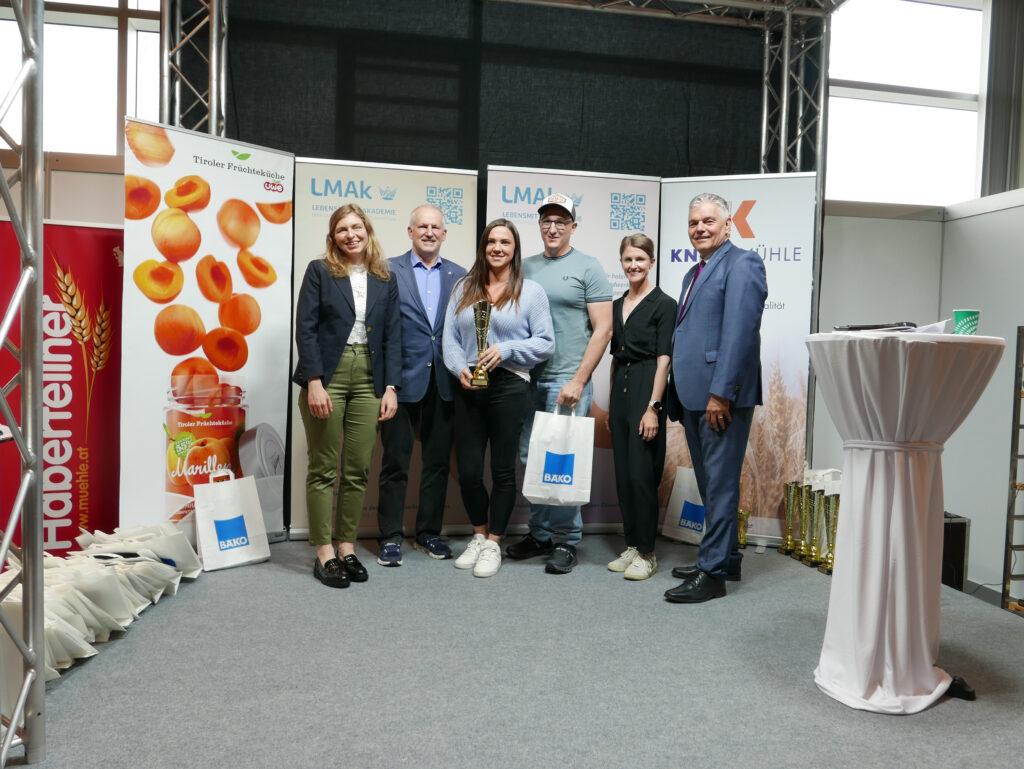 Über den zehnten Platz in der Gesamtwertung dürfen sich Melanie und Reinhold Koll von Koll Bäckerei Cafe aus Kirchschlag freuen. © Hilde Resch
