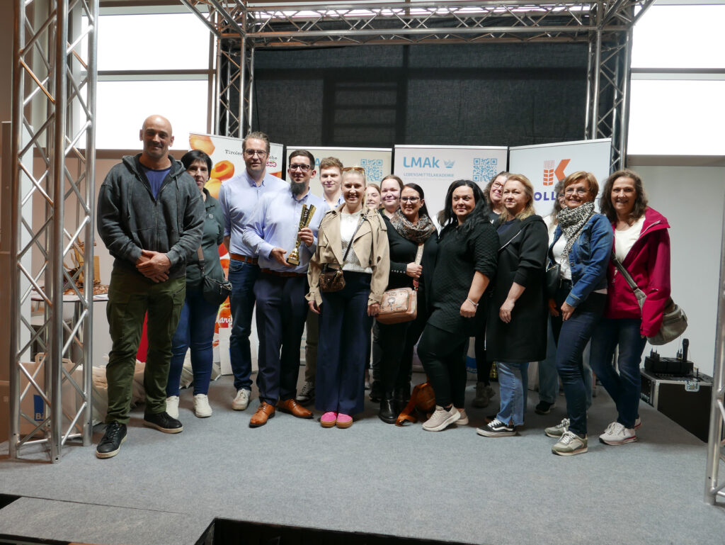 Nach Platz 5 beim Brotwettbewerb 2024 kletterte die Bäckerei- Konditorei Hinterwirth diesmal aufs Podium – Rang 2 für Gerhart Hinterwirth und sein Team.© Hilde Resch