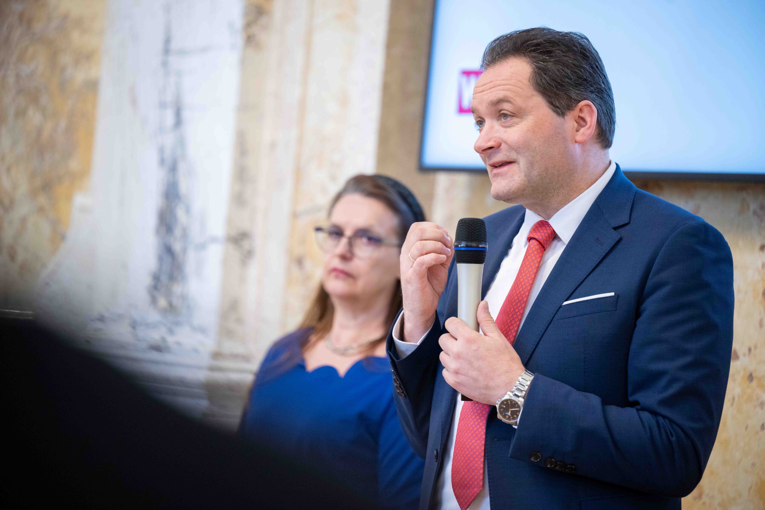 EU-Verpackungsverordnung: Totschnig fordert Entlastung für die Betriebe