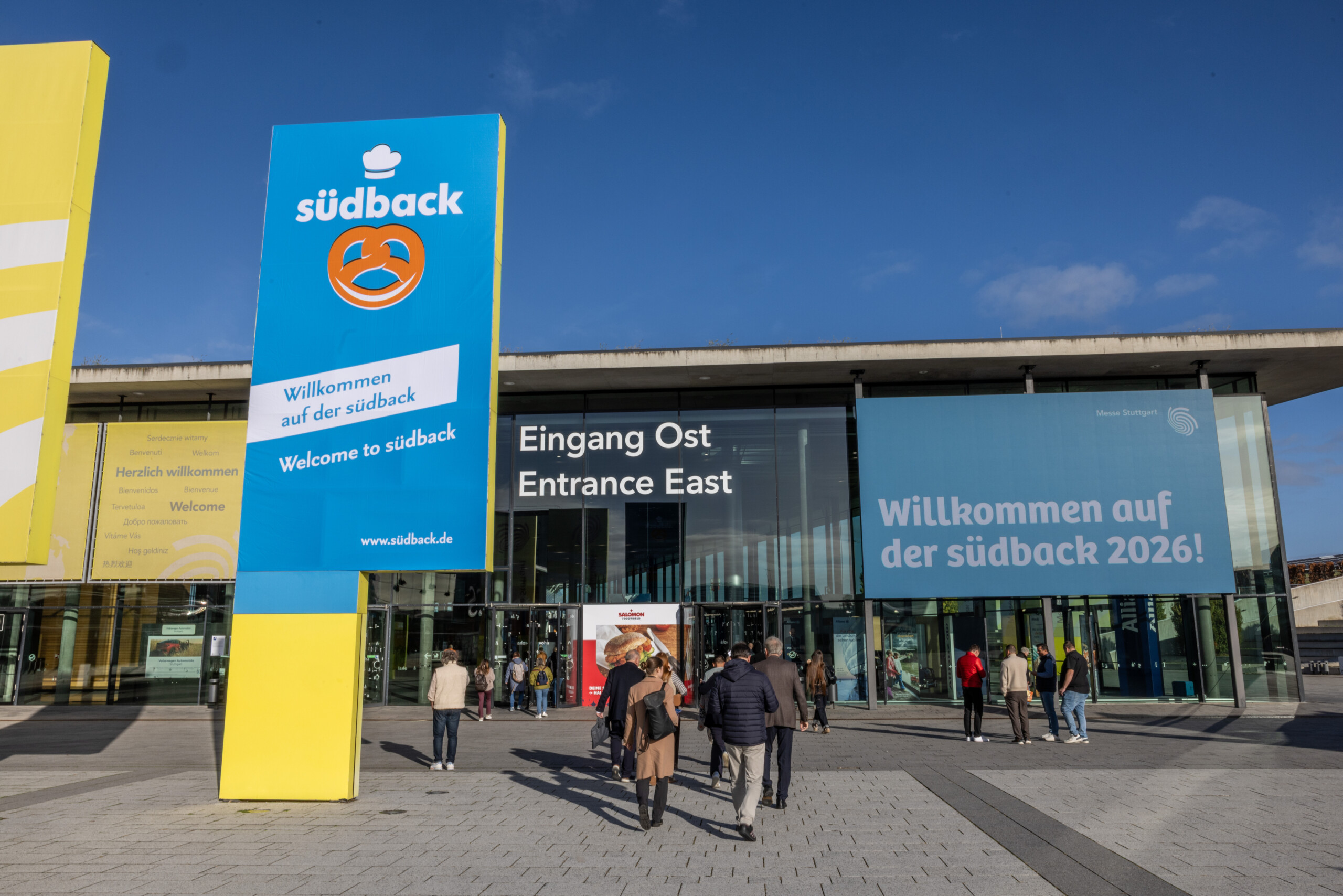 Bestes Wetter und gut gefüllte Hallen zur südback 2026. | Bildnachweis: Uli Regenscheit / Messe Stuttgart